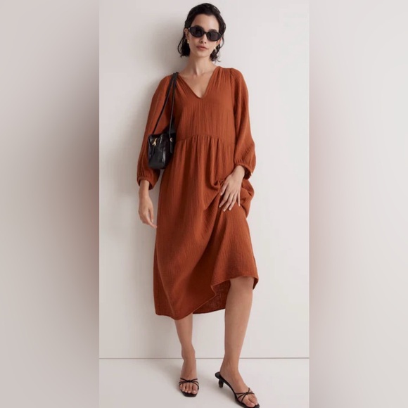 Madewell Dresses & Skirts - Madewell Rust Brown V-Neck Midi Dress